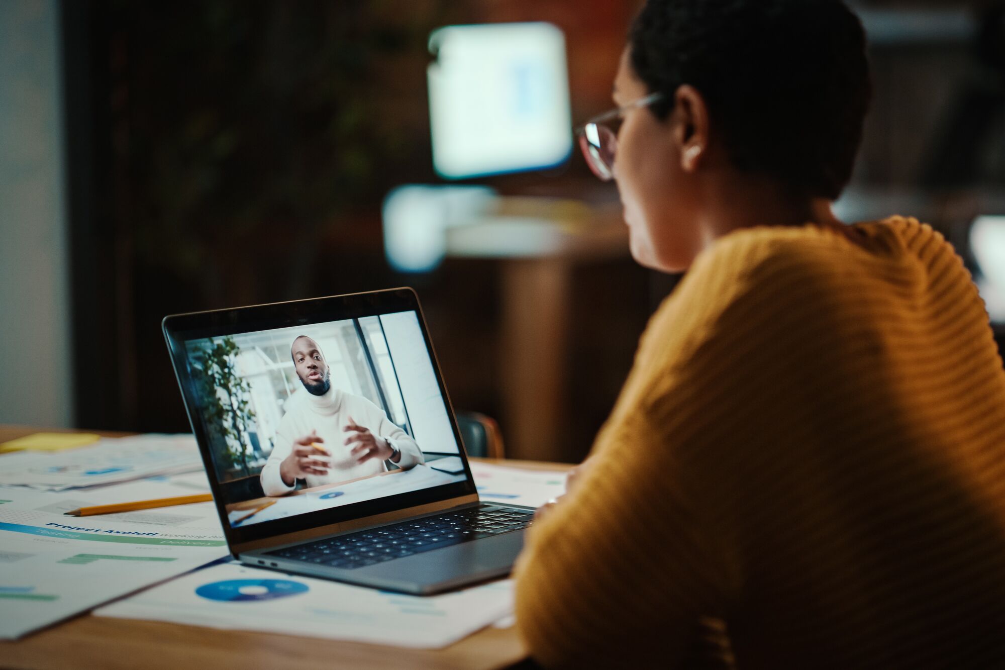 AdobeStock_408758337_video meeting_3x2