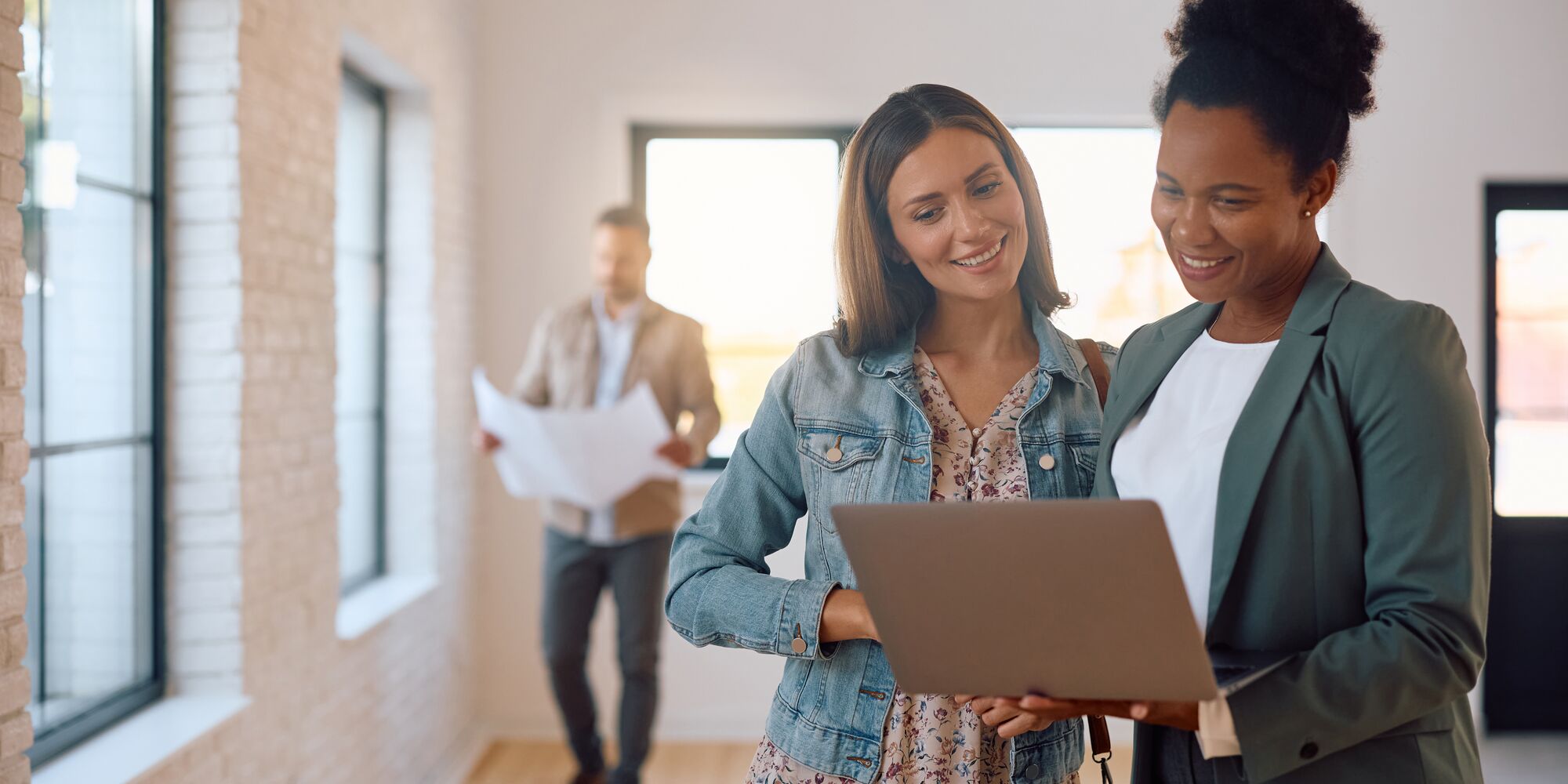 AdobeStock_966369189_2x1