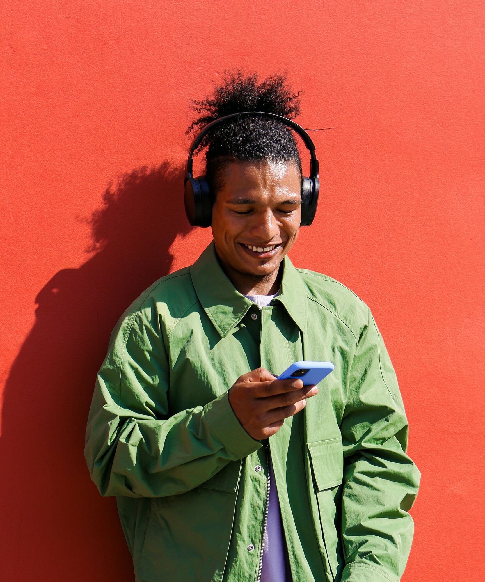 Stocksy_6432256_red wall_5x6